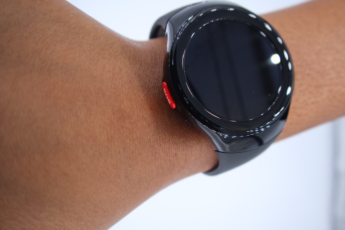  SOS Smartwatch on a person’s wrist 